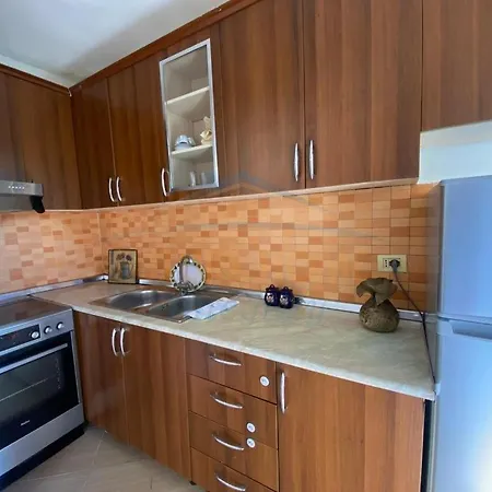 21-dhjetori Apartman